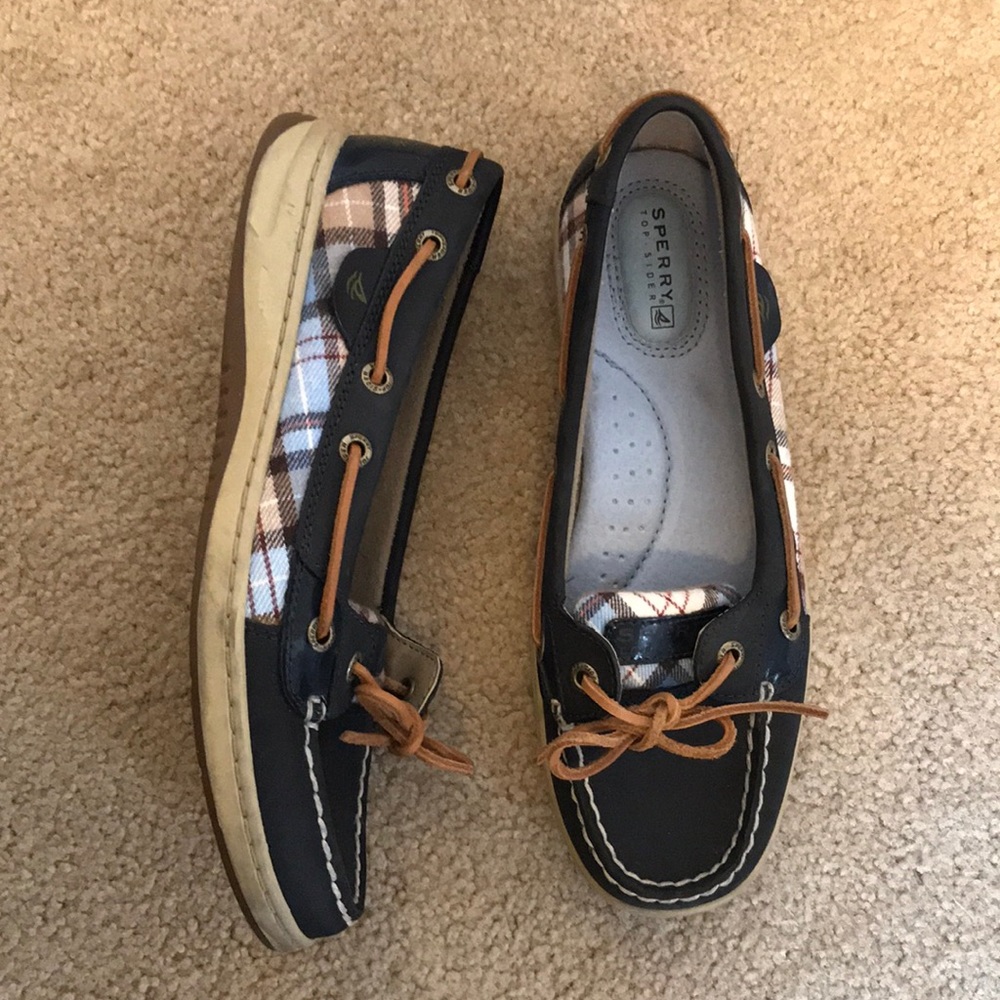 SALE! 🎉🎉 Sperry’s Top Sider plaid slipons